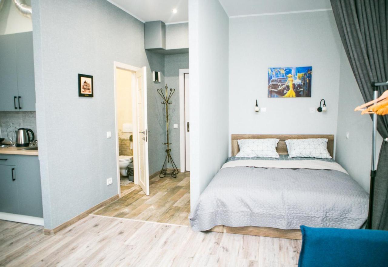 Luxury Flat In Downtown Apartment Lviv Exterior photo